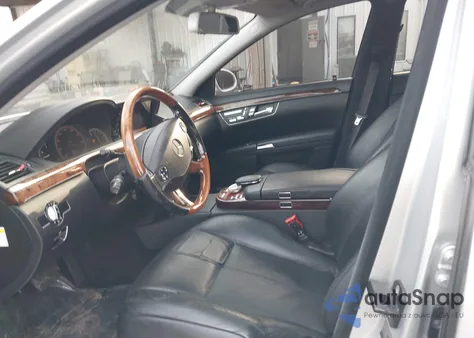 2009 Mercedes-Benz S 550 из США, поврежденный, VIN WDDNG71XX9A241468